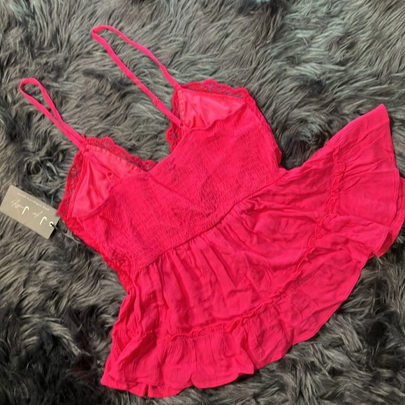 Pink sheer panel lace tank - Picture 8 of 9